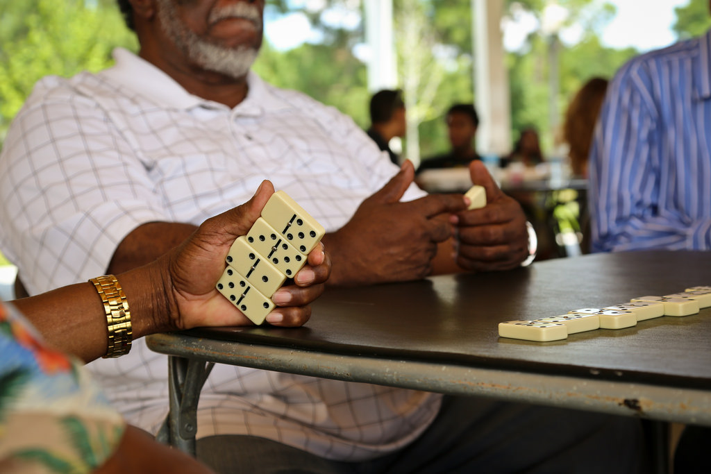 Games | Jamaican Dominoes